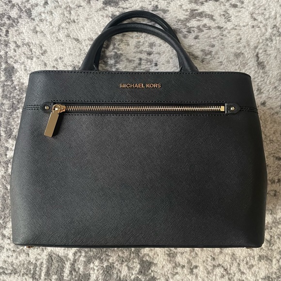 Michael Kors Top Handle Purse with Crossbody strap. - Picture 1 of 3